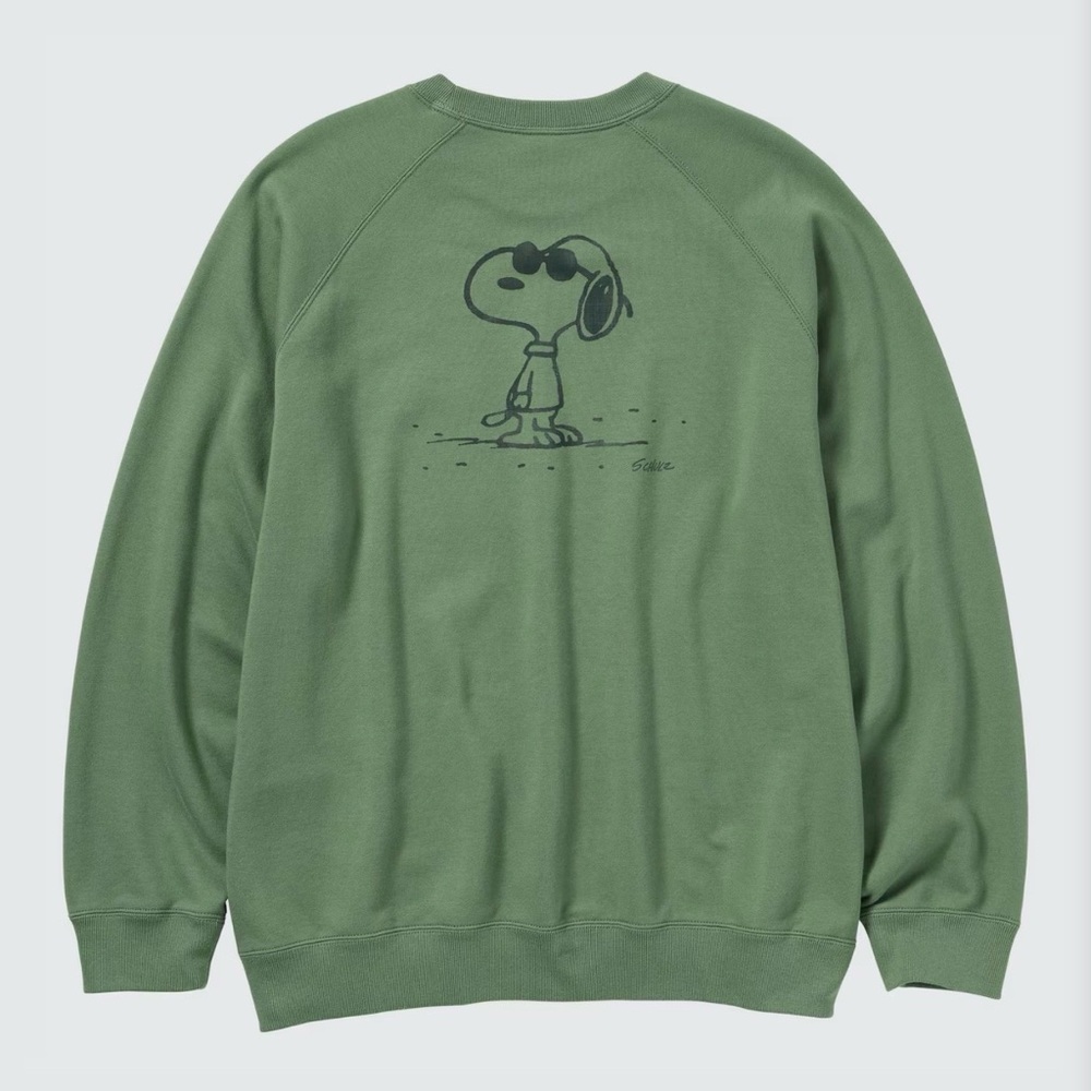 Peanuts X UNIQLO UT 🐶 Men’s Snoopy Graphic Sweatshirt Color 55 GREEN Small EUC